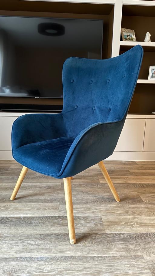 Buy & Sell Cranleigh Waverley - Photos for Navy Armchair
