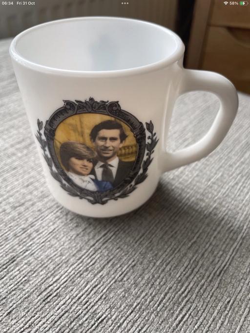 Buy & Sell Cross Green Leeds - Photos for Charles & Diana royal collectible cup