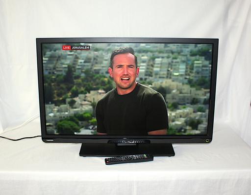 Buy & Sell Hall Green Wakefield - Photos for Toshiba 32 inch LED TV DVD Combi Freeview