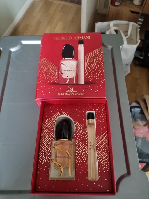 Buy & Sell Grangemouth Falkirk - Photos for perfume