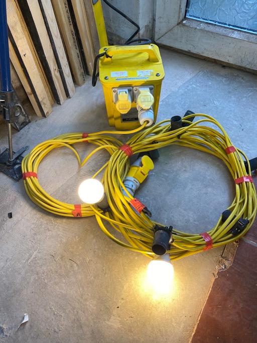 Buy & Sell Baddeley Green Stoke-on-Trent - Photos for 110v transformer. 15m lead . 8lamp festoon.