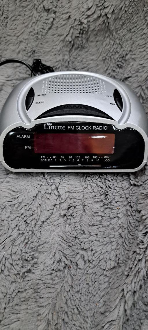 Buy & Sell Four Oaks Birmingham - Photos for Vintage Linette clock radio