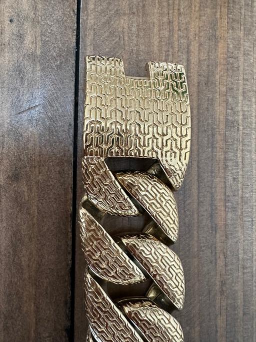 Buy & Sell Donnington Wood Telford and Wrekin - Photos for 14ct gold plated 30 mm patterned bracelet 9.5