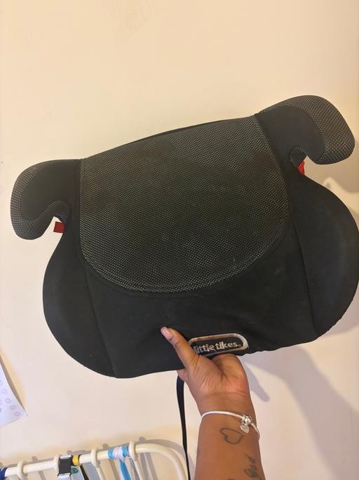 Buy & Sell White City West London - Photos for Kids car booster