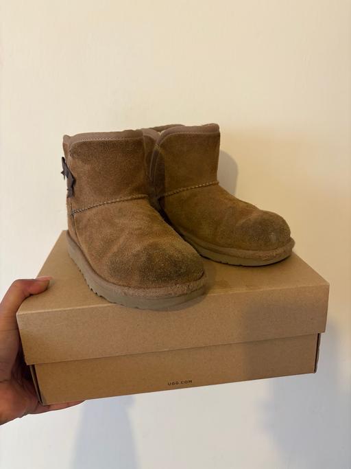 Buy & Sell Notting Hill West London - Photos for Kids chestnut Ugg boots