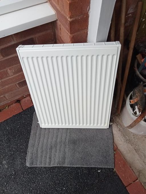 Buy & Sell Willenhall Walsall - Photos for Radiator