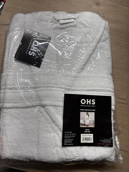 Buy & Sell Duckmanton Chesterfield - Photos for Ohs towel dressing gown