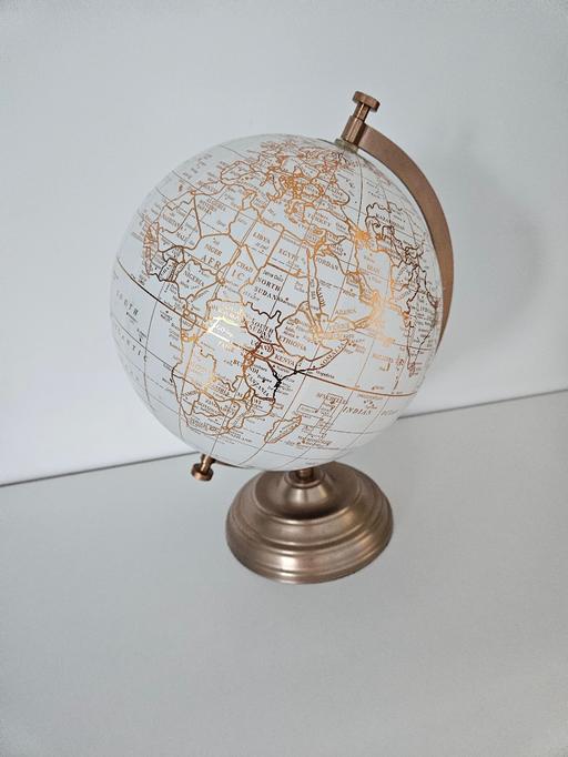 Buy & Sell Weston Point Halton - Photos for Globe