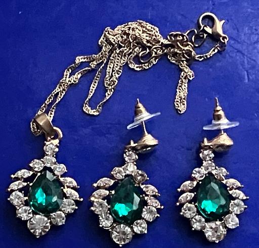 Buy & Sell Yeovil Somerset - Photos for rolled gold white cubic zirconia & emerald