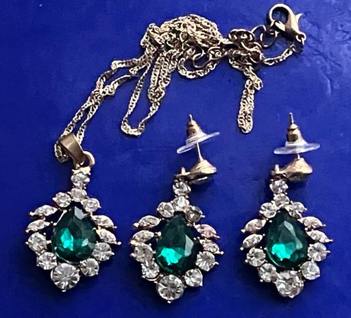 Buy & Sell Yeovil Somerset - Photos for rolled gold c.z & emerald earring & necklace.
