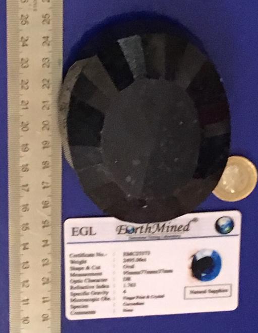 Buy & Sell Pen Mill Trading Estate Somerset - Photos for Dark blue sapphire oval cut gem stone 57ct