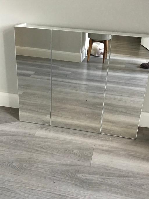 Buy & Sell Crewe Cheshire East - Photos for Three door mirrored bathroom cabinet