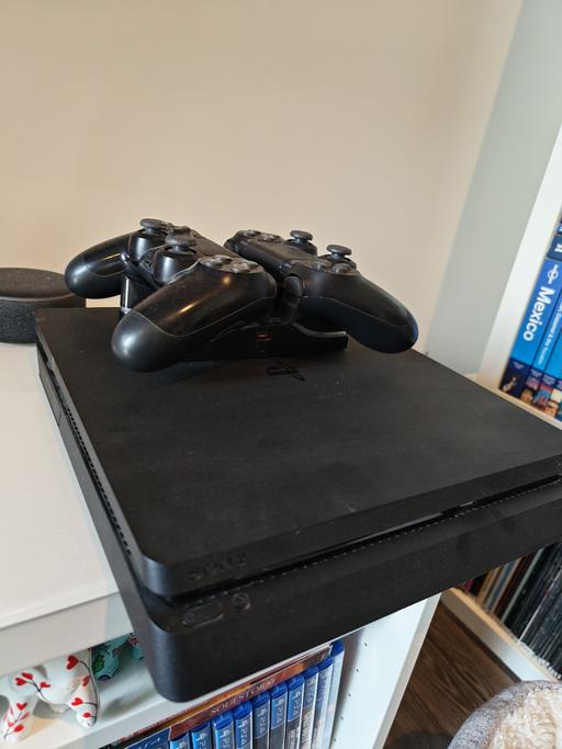 Buy & Sell Deptford South East London - Photos for PS 4 with games to sell