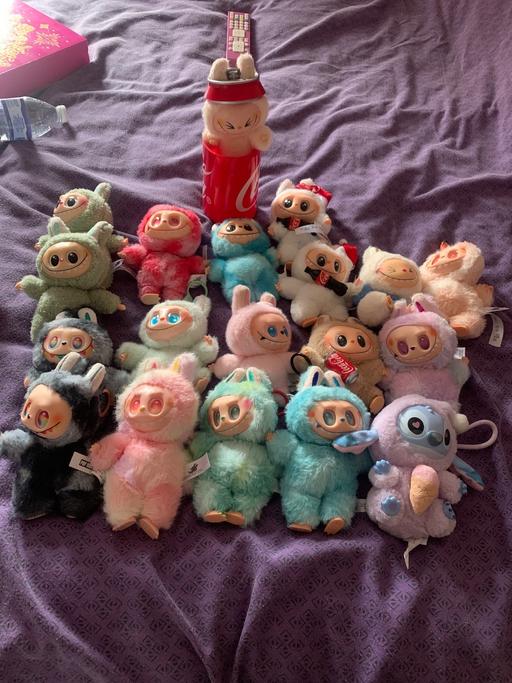 Buy & Sell Kingston Barnsley - Photos for Labubu