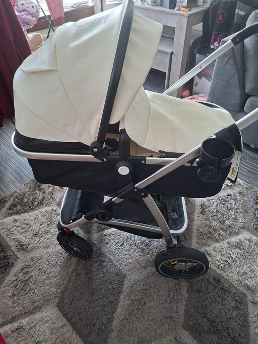 Buy & Sell North End South East London - Photos for stroller turns in to carry cot