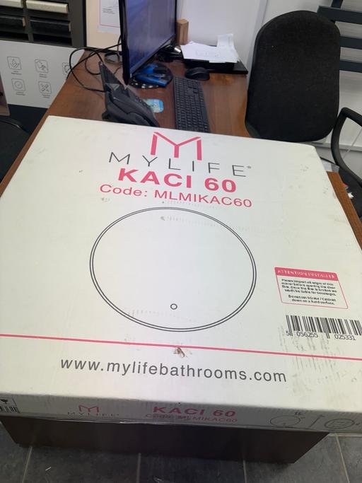 Buy & Sell Coton Nuneaton and Bedworth - Photos for Led mirror, round shape with brushed brass