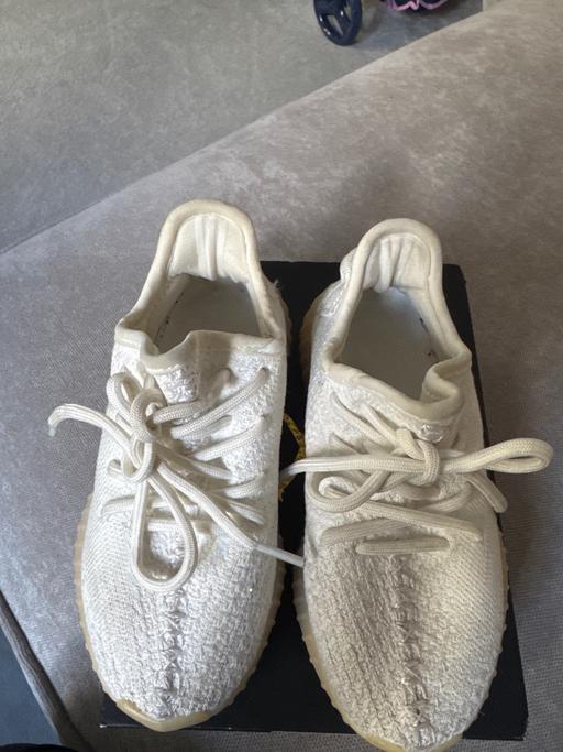 Buy & Sell Welwyn Welwyn Hatfield - Photos for Adidas Yeezy kids