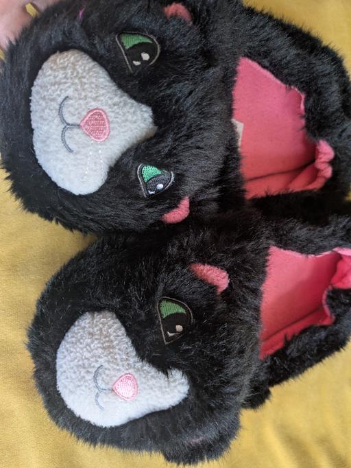 Buy & Sell Kingswinford Dudley - Photos for m&s girls cat slippers size 1