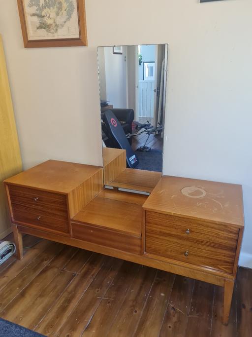 Buy & Sell Balham South West London - Photos for Dressing cabinet