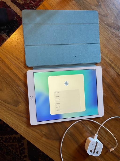 Buy & Sell Small Heath Birmingham - Photos for iPad 8th generation as new