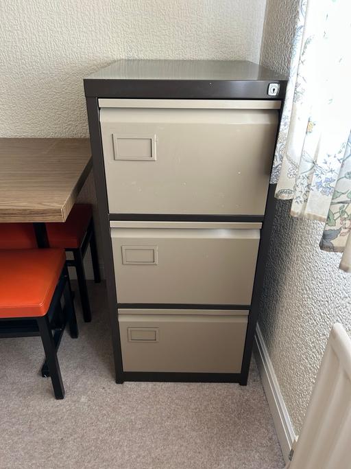 Buy & Sell Brooklands Manchester - Photos for Vintage metal filing cabinet