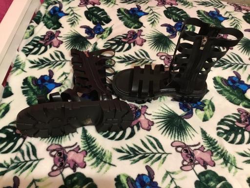 Buy & Sell Woodcross Wolverhampton - Photos for Ladies New High Leg Sandals Size 7