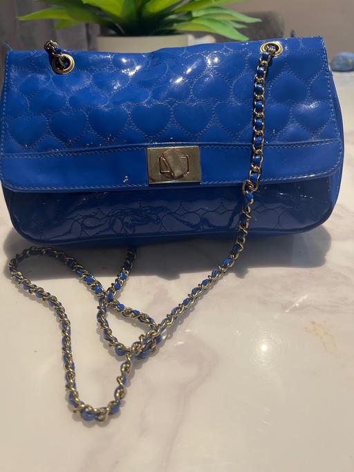 Buy & Sell Sundon Luton - Photos for Blue shiny bag