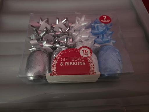 Classes Blackpool Town Centre Blackpool - Photos for Gift bow & ribbon set x 16 NEW