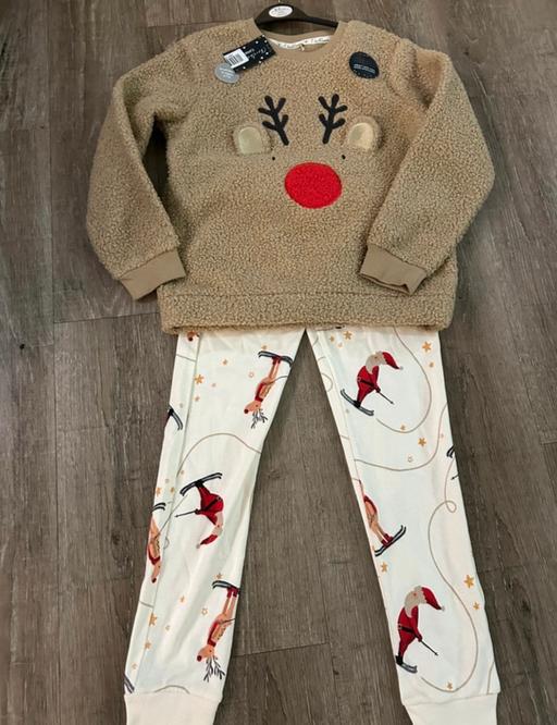 Buy & Sell Chaddesden Derby - Photos for Unisex Age 8/9 Fleece Top Reindeer Pyjamas