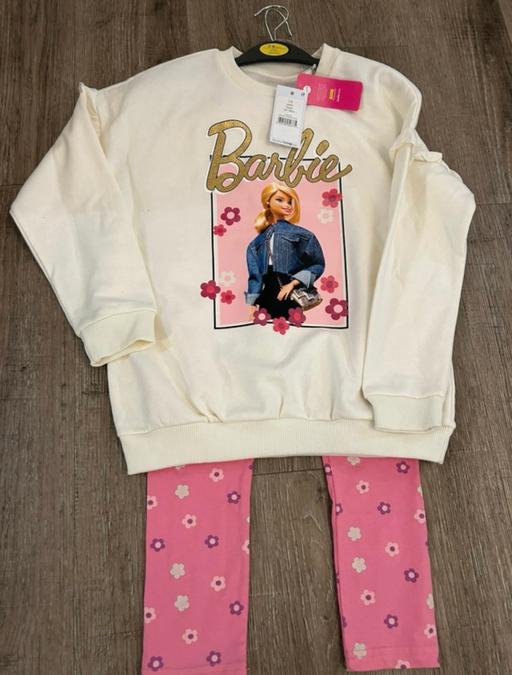 Buy & Sell Chaddesden Derby - Photos for Age 7/8 Barbie Sweatshirt and Leggings Set