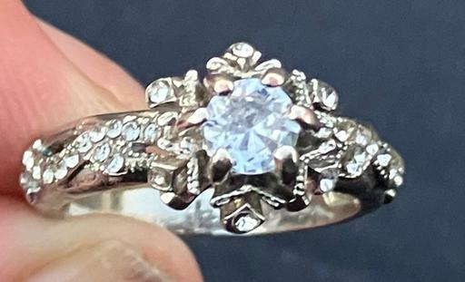 Buy & Sell Yeovil Somerset - Photos for Ladies jewellery silver plate c.z ring 2.6ct