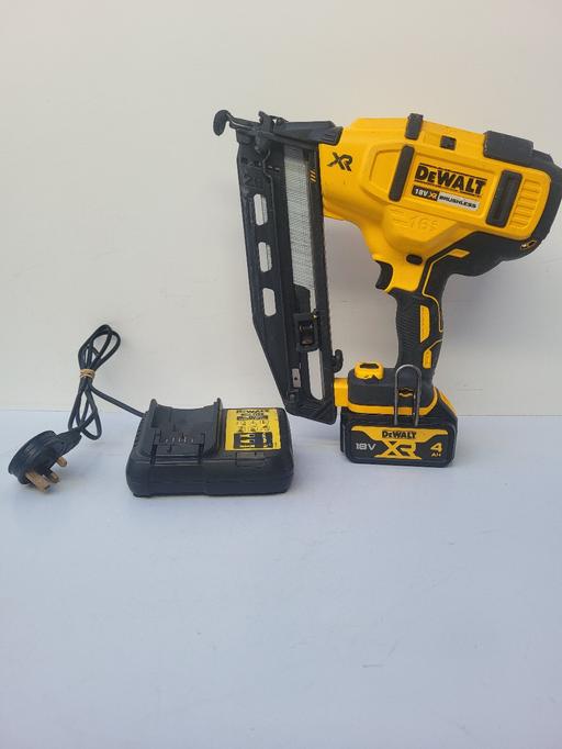 Buy & Sell Yew Tree Estate Sandwell - Photos for DeWalt DCN660 18V XR 2nd Fix Nail Gun