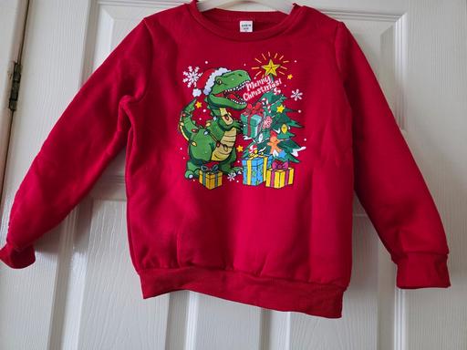 Buy & Sell Blackpool Town Centre Blackpool - Photos for Dinosaur Christmas sweatshirt age 7 yrs NEW