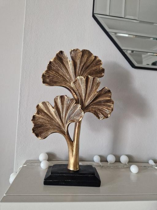 Buy & Sell Scholes Rotherham - Photos for Black & Gold ornament