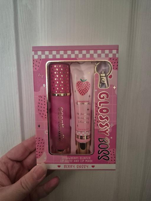 Buy & Sell Crumpsall Manchester - Photos for new Glossy Boss Berry Sassy Lip Set