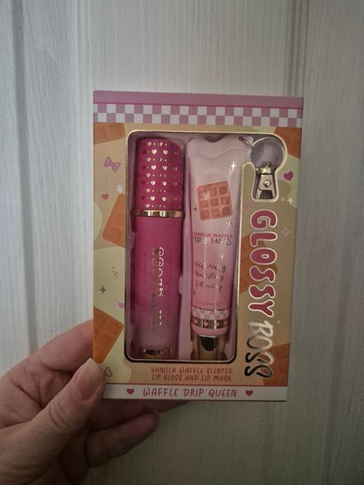 Buy & Sell Crumpsall Manchester - Photos for new Glossy Boss Waffle Drip Queen Lip Set