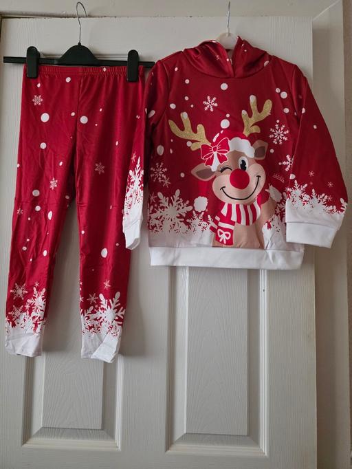 Buy & Sell Blackpool Town Centre Blackpool - Photos for Reindeer leggings & hoodie age 7 yrs NEW