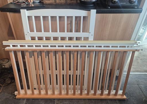 Buy & Sell Tinsley Sheffield - Photos for white cot frame