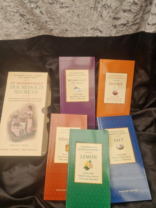 Buy & Sell Dosthill Tamworth - Photos for HOUSEHOLD SECRETS BOOKS NEW