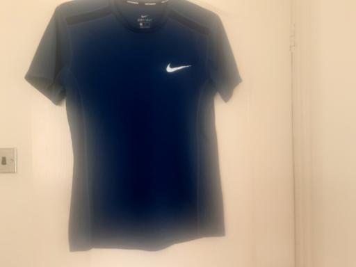 Buy & Sell Bolton-Upon-Dearne Barnsley - Photos for size s Dri-Fit blue Nike top