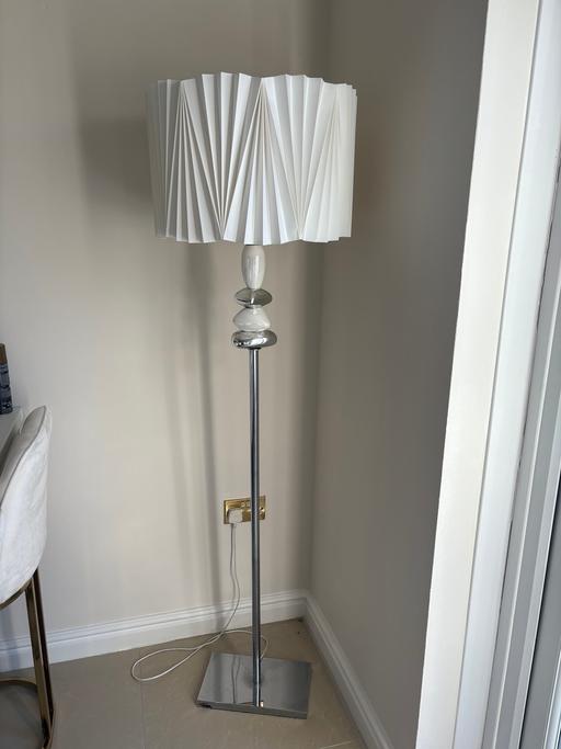 Buy & Sell Erskine Industrial Estate Liverpool - Photos for Floor lamp