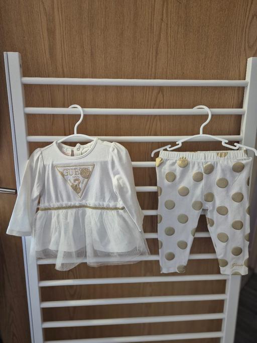 Buy & Sell Bethnal Green East London - Photos for Guess outfit age 6-9 months