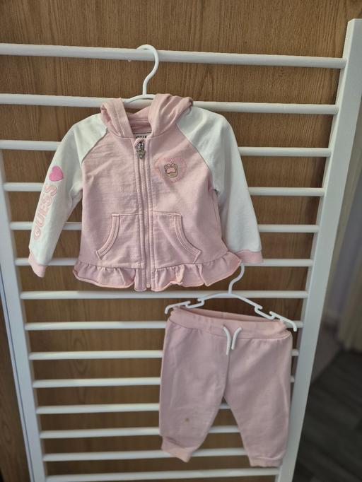 Buy & Sell Shoreditch North London - Photos for Guess tracksuit age 12 months