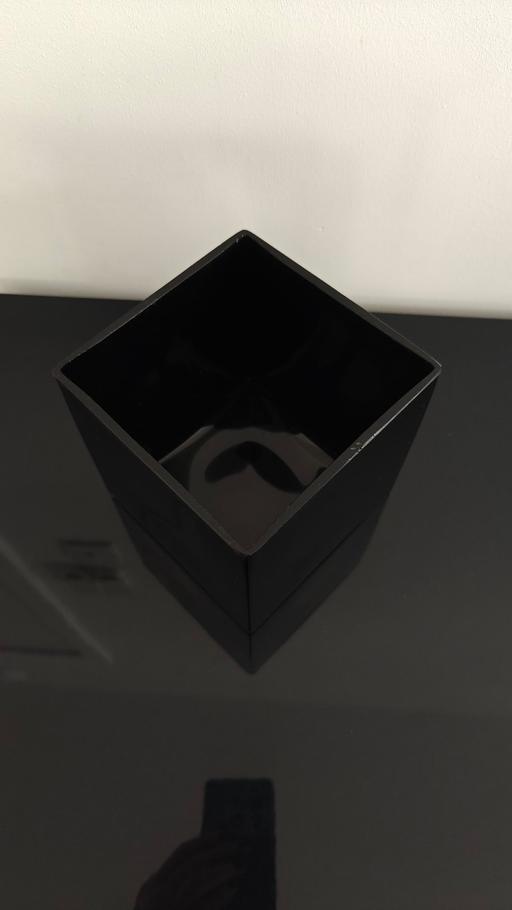 Buy & Sell Barking Barking and Dagenham - Photos for Glass Cube Black new