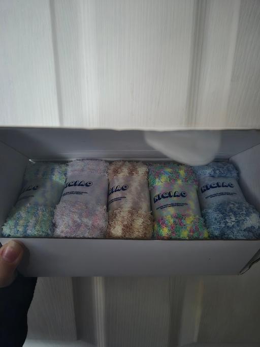 Buy & Sell Crumpsall Manchester - Photos for new Womens Fluffy Socks 5pk Gift Box Set