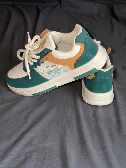 Buy & Sell Amersham Buckinghamshire - Photos for Cool looking sneakers / trainers size 11