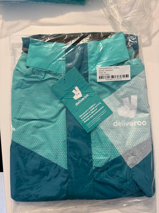 Buy & Sell Blackhorse Road East London - Photos for Deliveroo jacket