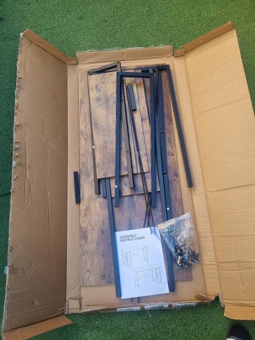 Buy & Sell East Ham East London - Photos for Computer desk