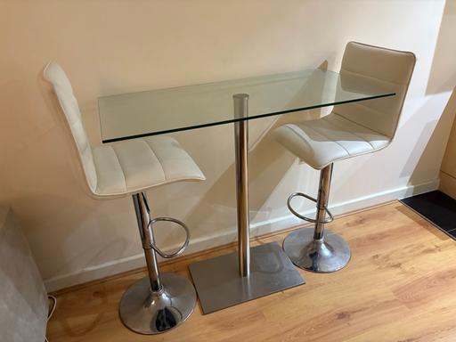 Buy & Sell Hitchin North Hertfordshire - Photos for Table and chairs