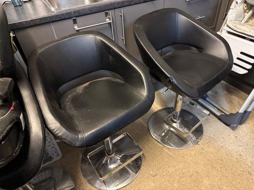 Buy & Sell Chigwell Epping Forest - Photos for 3 used black bar stools